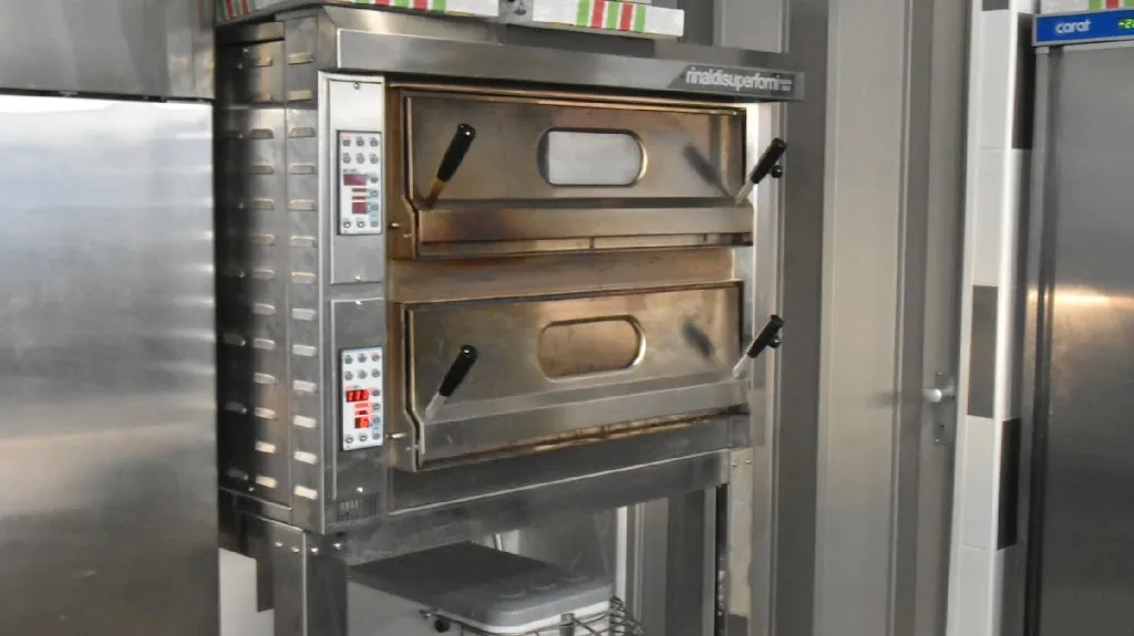 PIZZA & PASTA restaurant in Visan