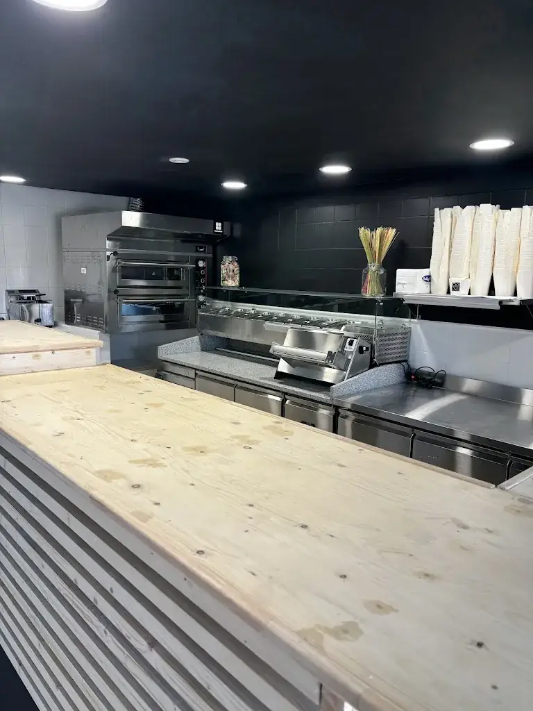 Pizz’Amore_Volx_slider_image_3