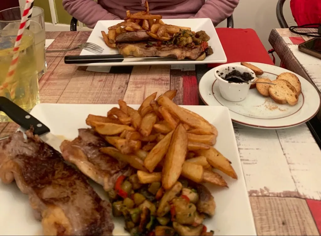 James Buckle_Le Chianti_Vitrolles_review