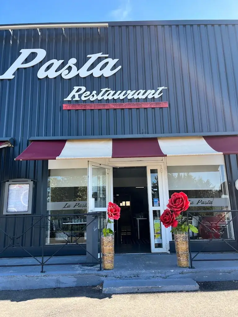 La Pasta restaurant in Vitrolles