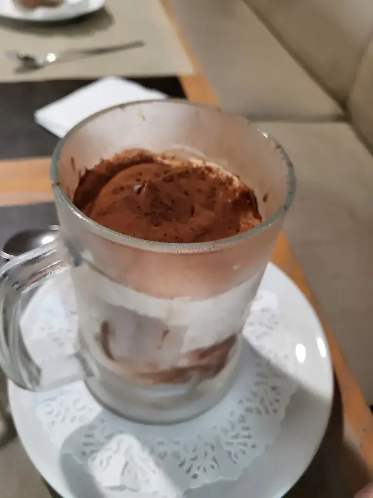 Johnny Ramos_Via Nostra_Vitrolles_review