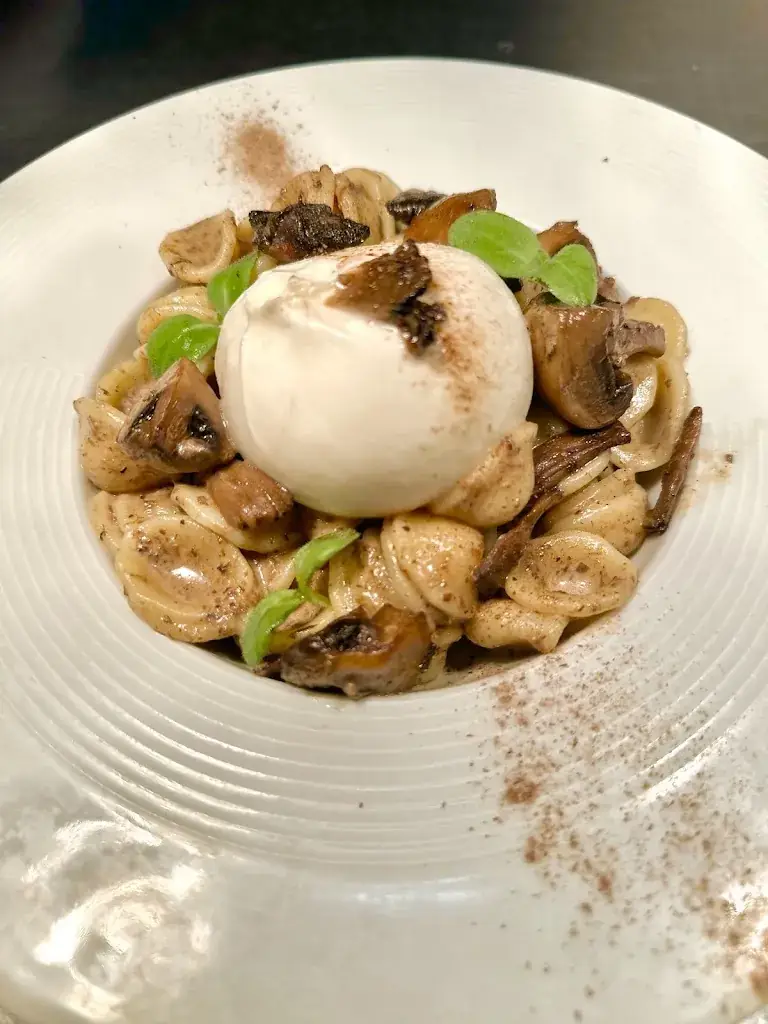 Brasserie l'Agora_Vitrolles_slider_image_3