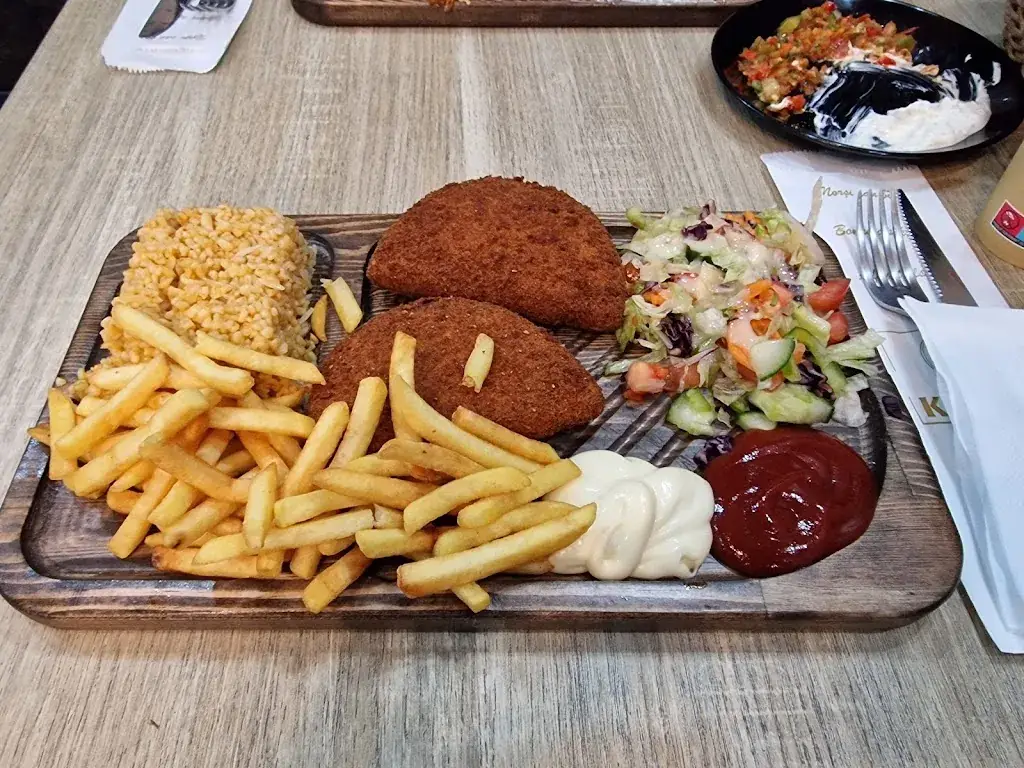 Menü_Les Tonnelles De Kasya_Vitrolles_Bild_6