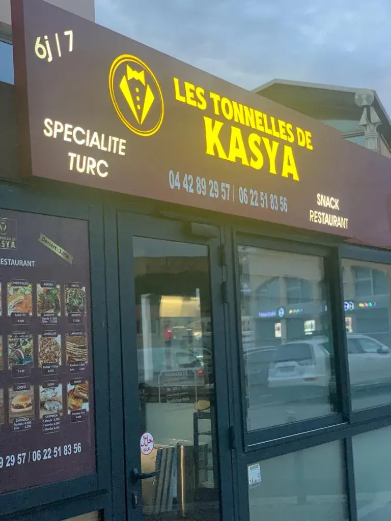 Les Tonnelles De Kasya_Vitrolles_slider_image_1