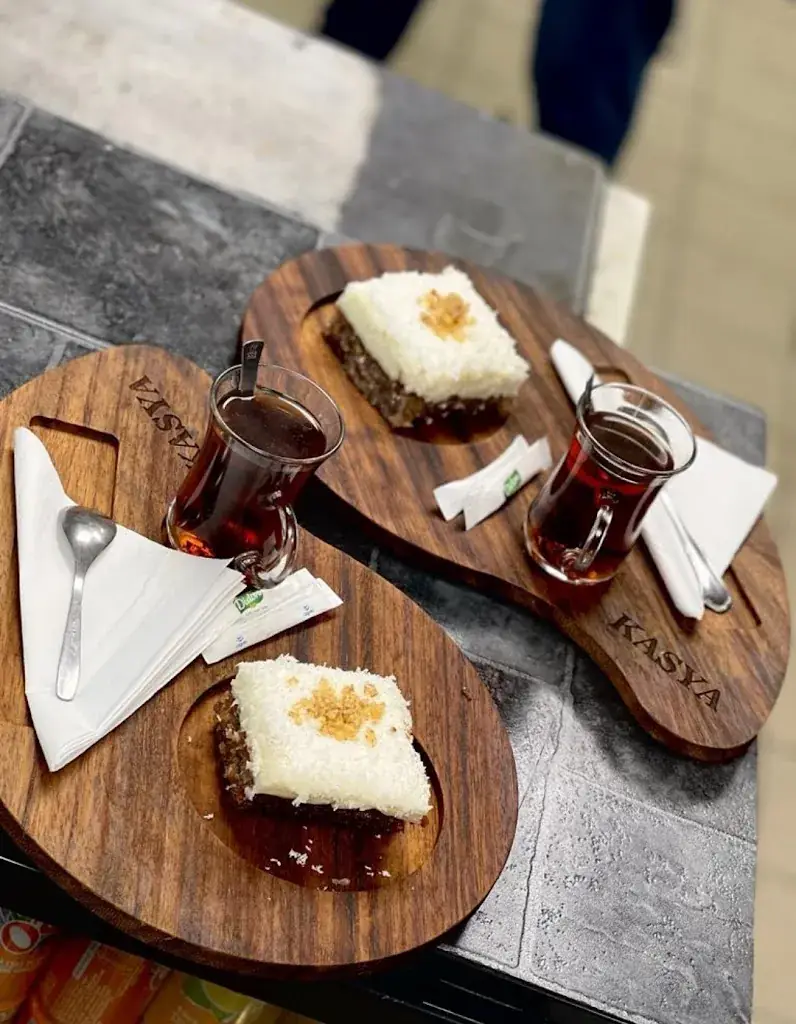 Les Tonnelles De Kasya_Vitrolles_slider_image_3