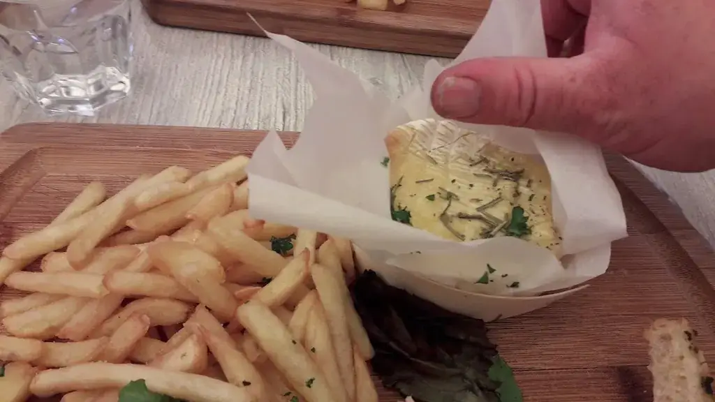 ART PEINTURE_Brasserie Casa Luca_Vitrolles_Bewertung