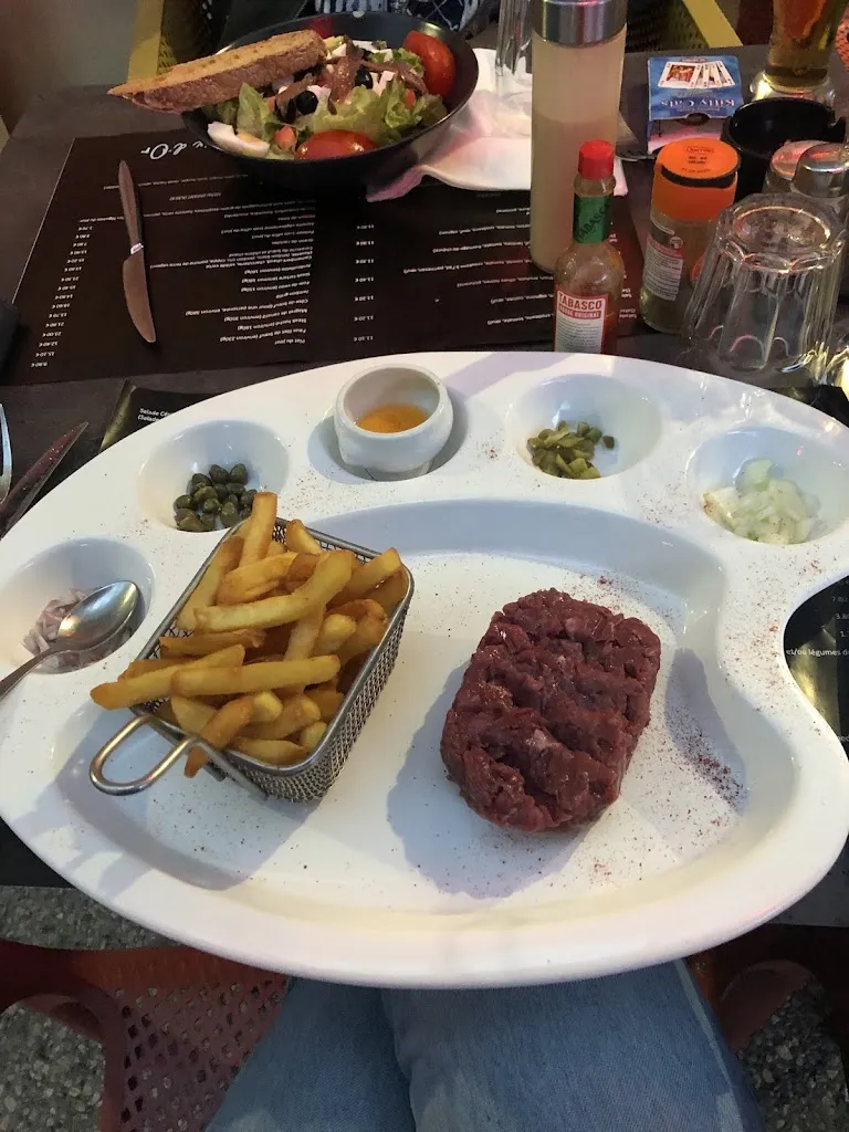 Josefin Telefjord_Bar La Croix d'Or_Privas_review