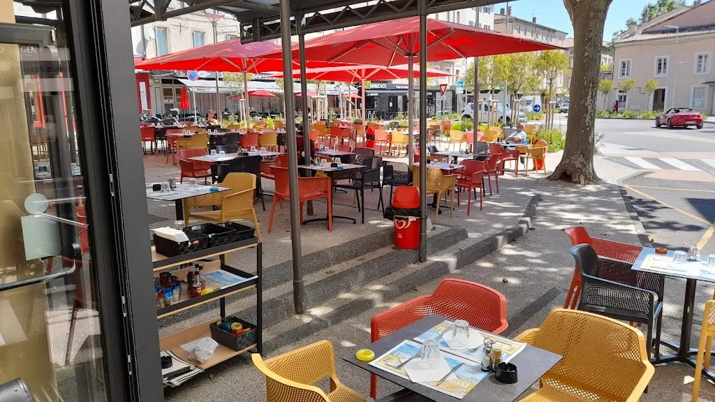 Bar La Croix d'Or restaurant in Privas