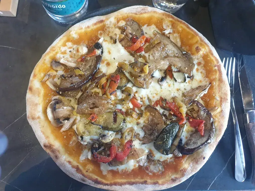 La Villa Brasserie Italienne Roanne Riorges_Roanne_slider_image_3