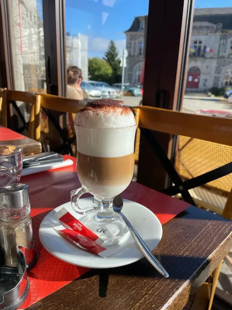 Restaurant Café de la Mairie_Riom-ès-Montagnes_slider_image_3