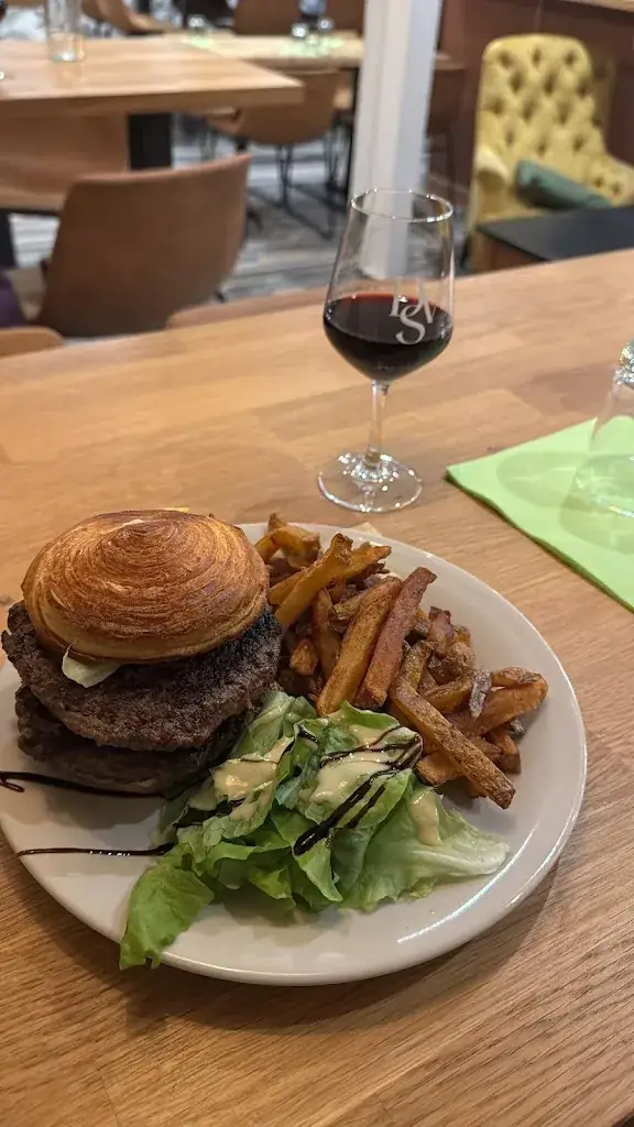 Victor Nzt_L' ATELIER MIAM_Riom-ès-Montagnes_review