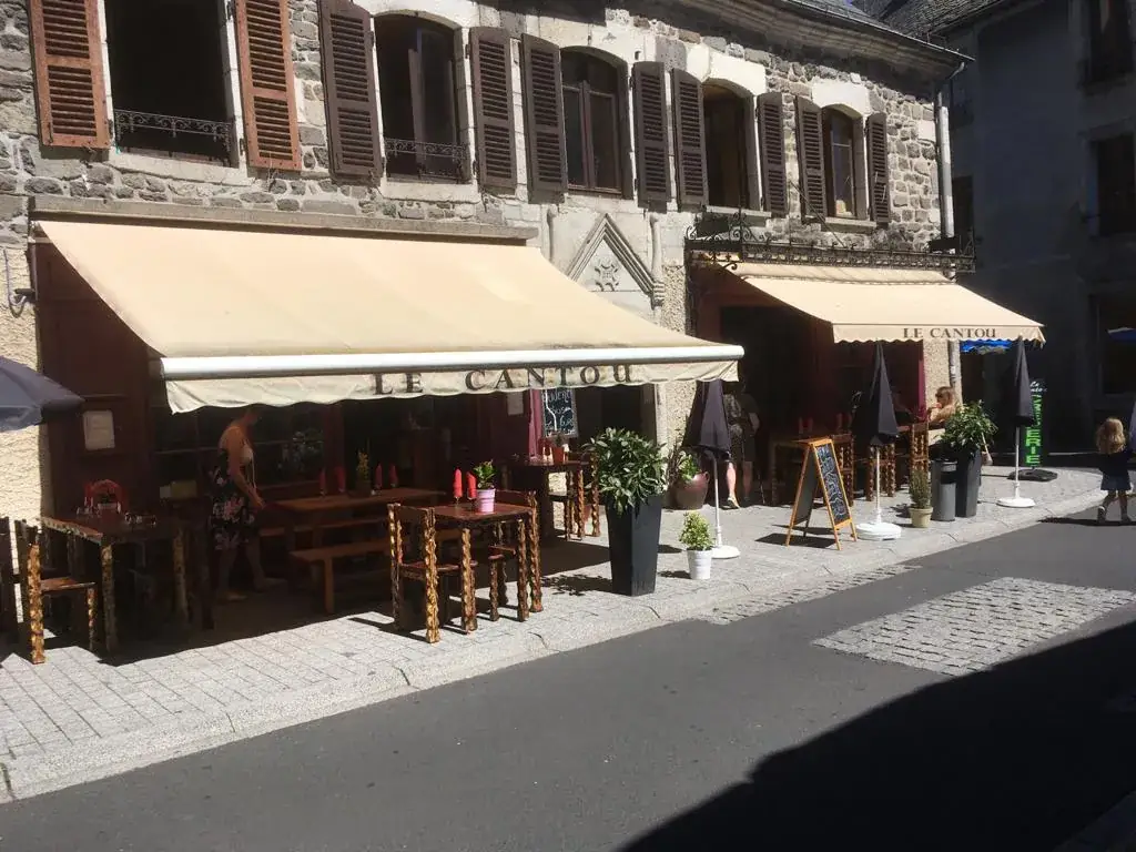 Le Cantou restaurant in Riom-ès-Montagnes