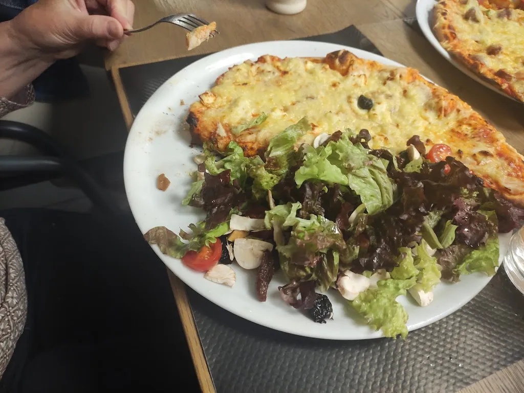 Sophie Courrivault_Le Comptoir de la Pizz'_Roiffieux_recensione