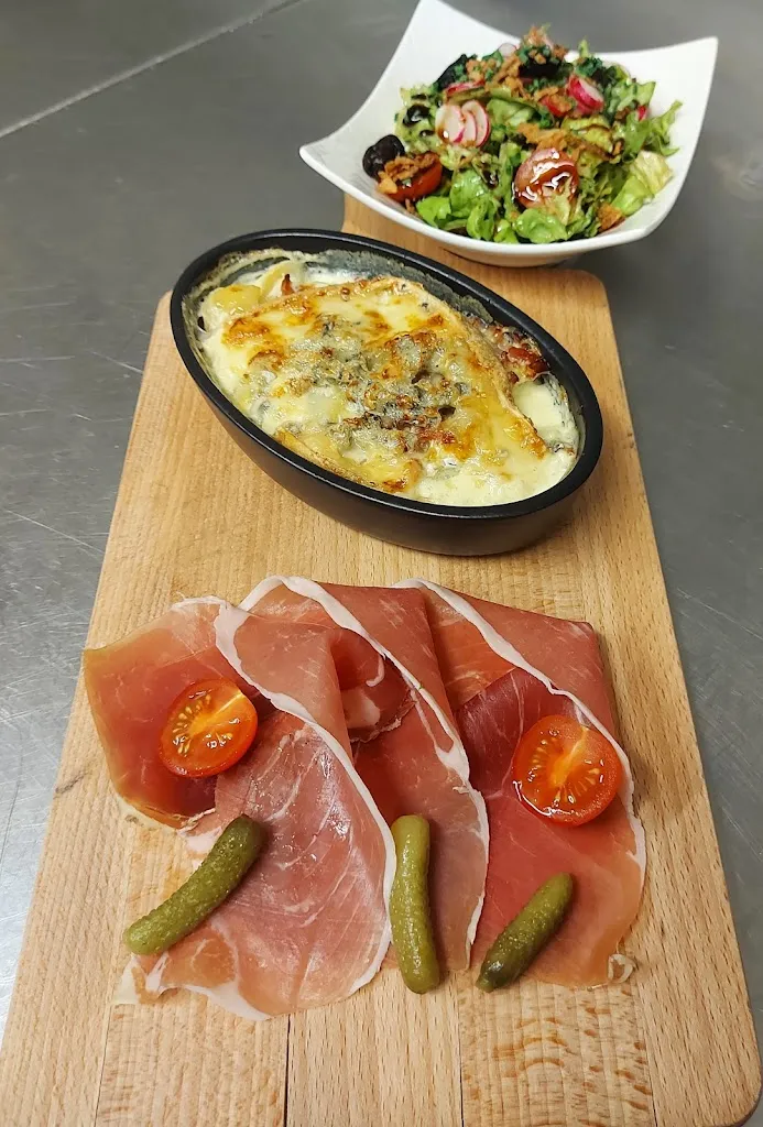 Le Lion d'Or_Saint-André-d'Apchon_slider_image_2