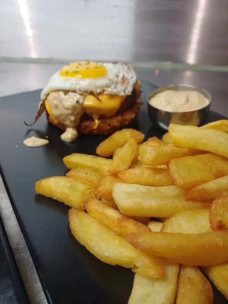 Menu_Burger Auvergnat_Renaison_image_5