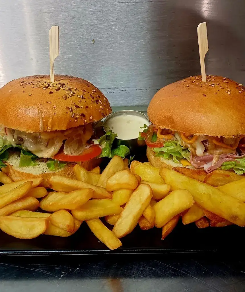 Burger Auvergnat restaurant in Renaison