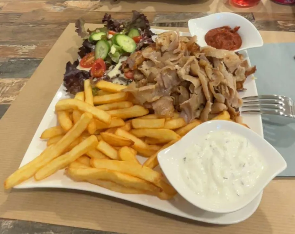 Azzedine Othmani_KEBAB TACOS DE RENAISON_Renaison_review