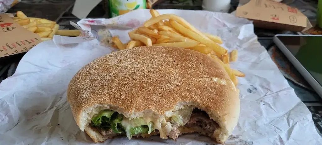 Pizz’ à Marine restaurant in Rochegude