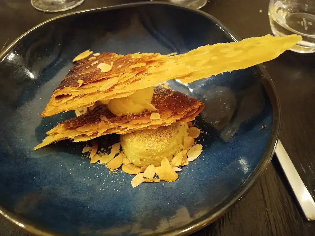 Laura B_Restaurant le Brigand_Suze-la-Rousse_recensione