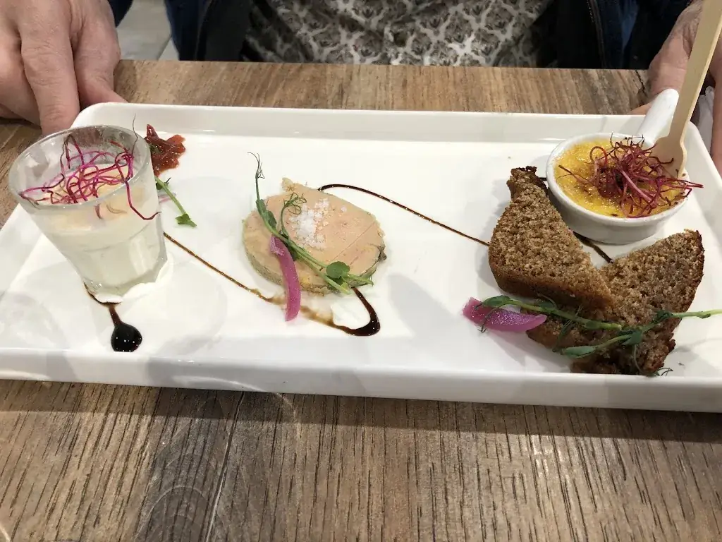 la Pinatelle Restaurant_Roche-la-Molière_slider_image_3