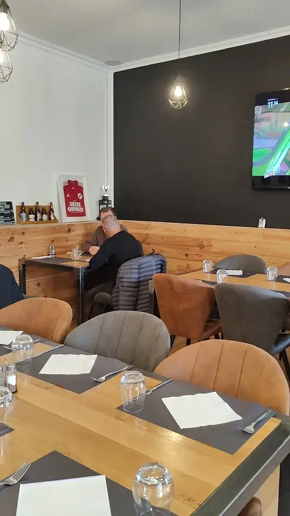 Seize quinze_Roche-la-Molière_slider_image_2