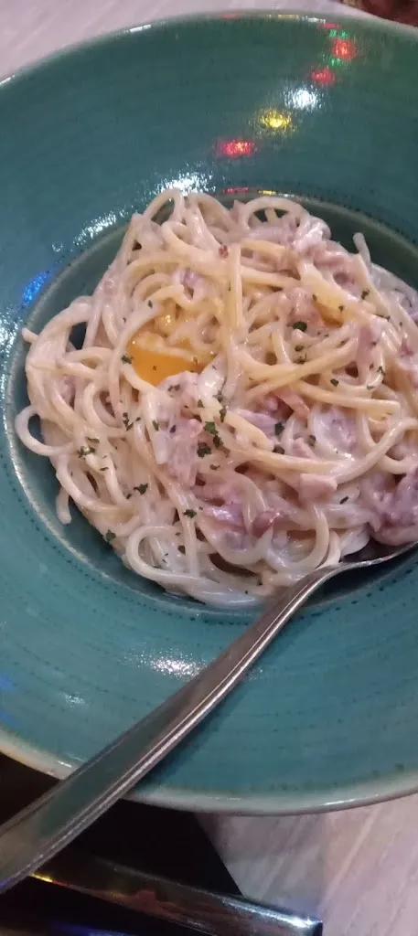 linette 4210_O'Palermo_Roche-la-Molière_review