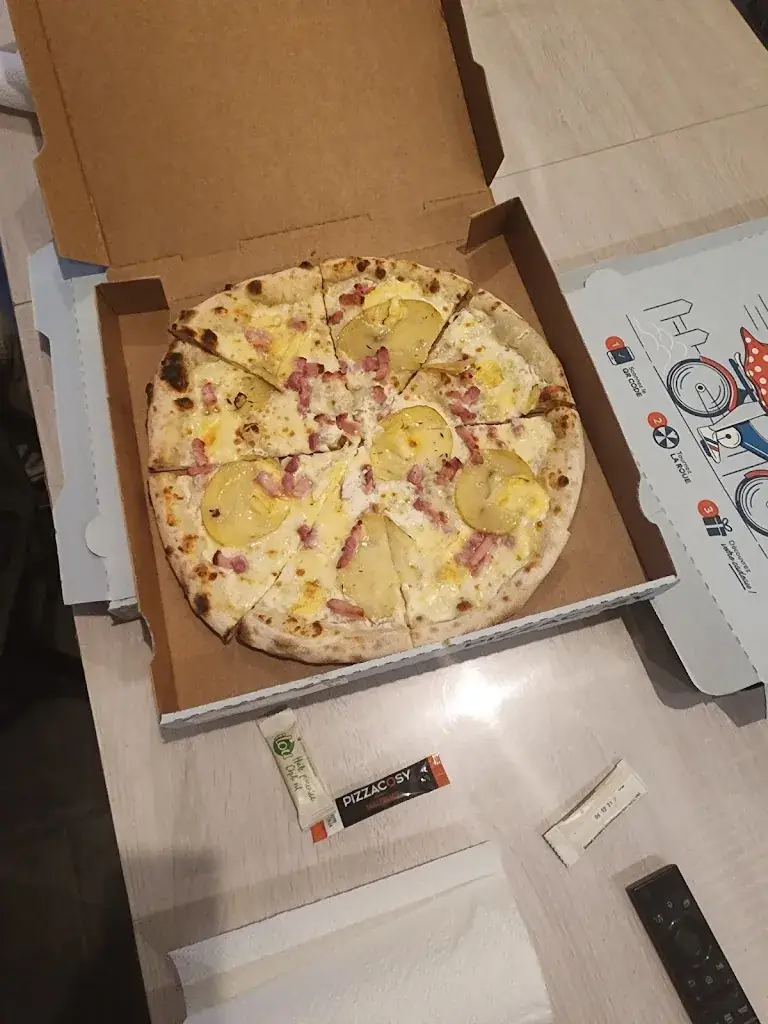 Menu_Pizza Cosy_Roche-la-Molière_immagine_4