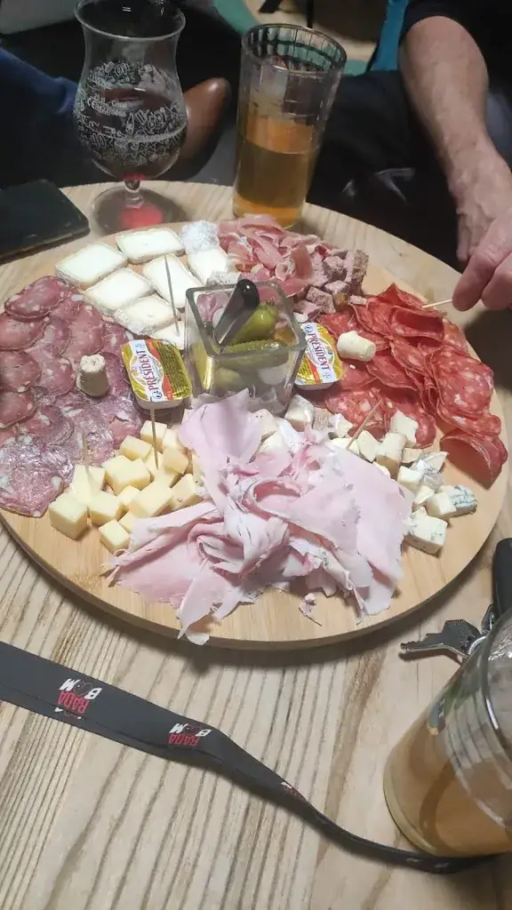 Oli “Oli38” T_Orge et Houblon Ruy - Bar - Pub - Ambiance_Ruy-Montceau_recensione