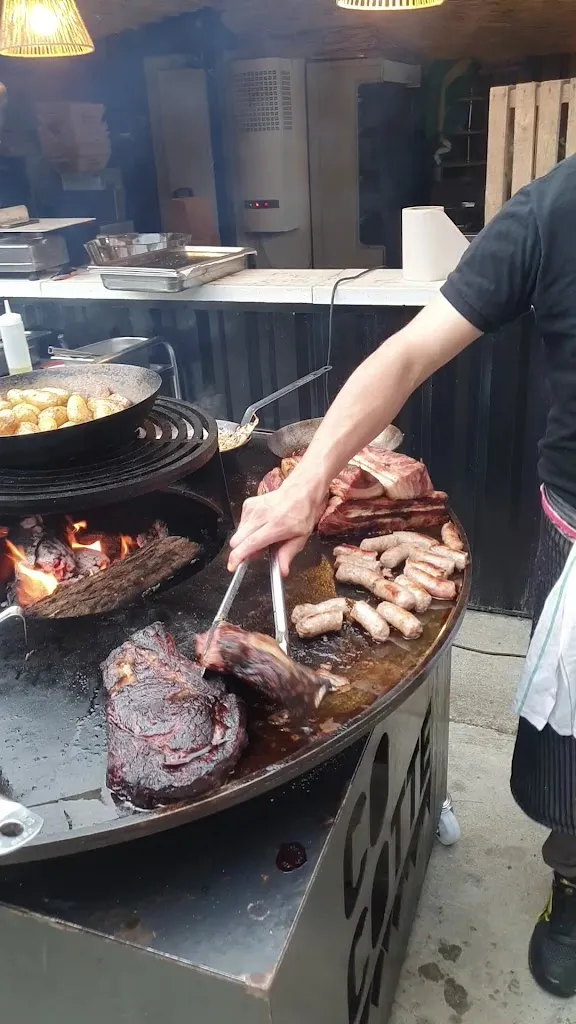 Restaurant Cocotte_Ruy-Montceau_slider_image_2