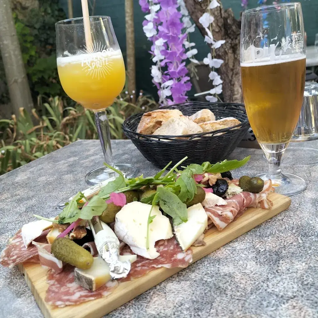 Isabelle Masson_La table des frangins Ruoms_Ruoms_review