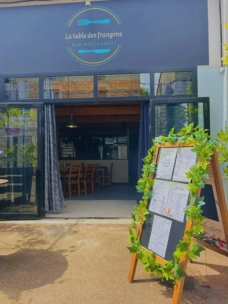 La table des frangins Ruoms restaurant in Ruoms
