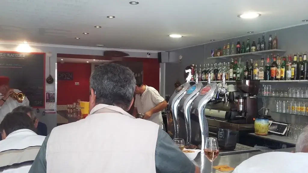 Le Batelier_Sablons_slider_image_3