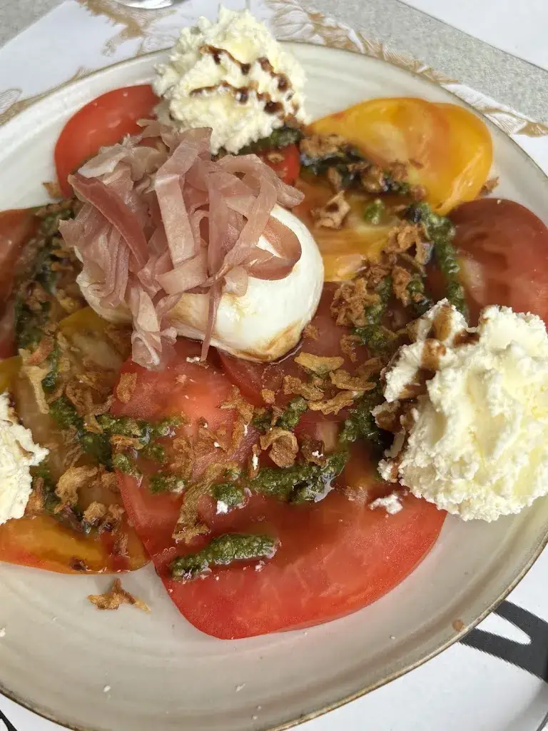 Ambre Pointeau Condina_Restaurant, Le troisième ligne_Limony_review