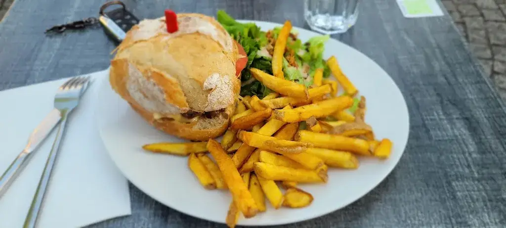 David BOMBARDE_Les Gourmands Disent_Saint-Amant-Tallende_recensione