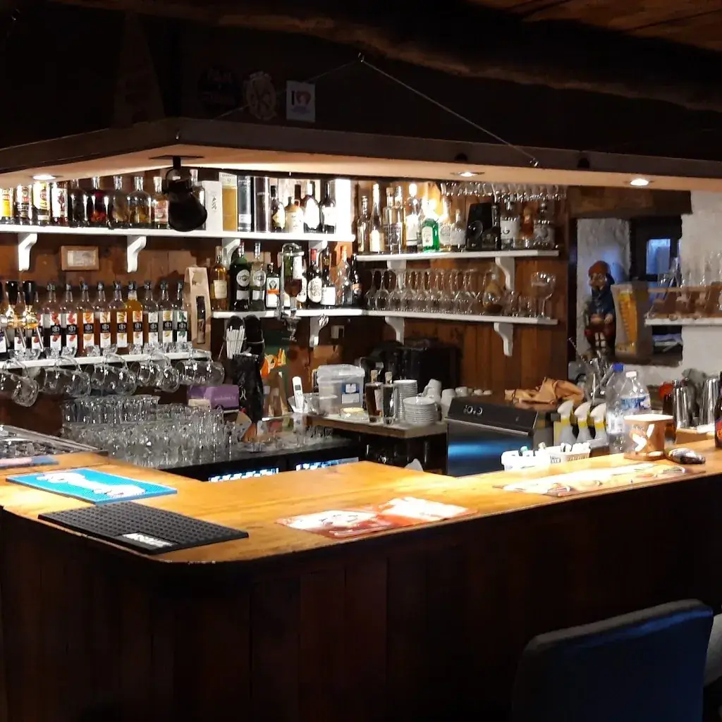 La Sarrazine Bar Snack Glacier ristorante a Sail-sous-Couzan