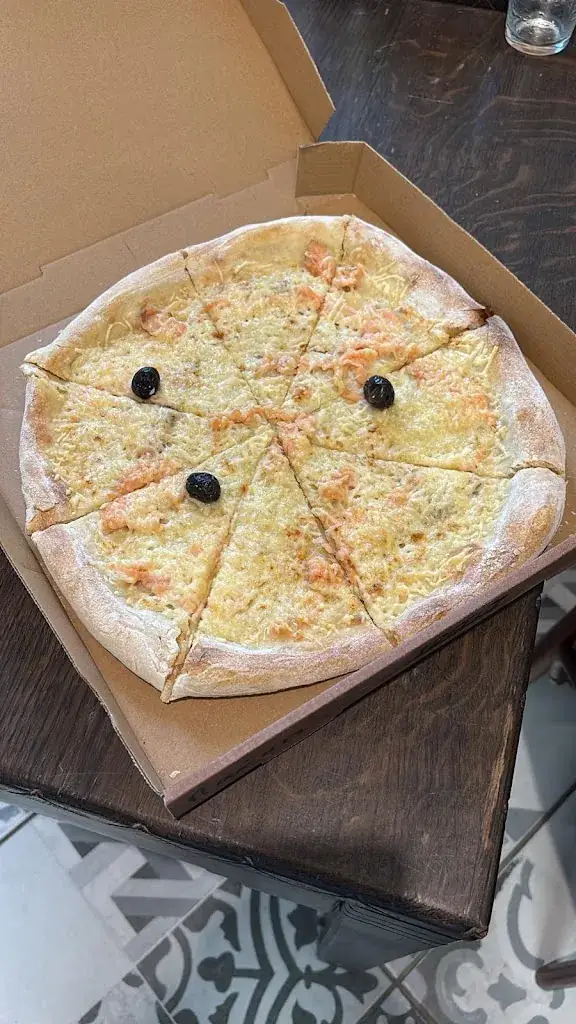 Le Napoli Sail42_Sail-sous-Couzan_slider_image_2