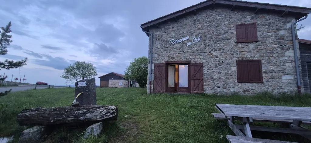 Savary Amandine_Auberge du col du Béal_Saint-Pierre-la-Bourlhonne_review