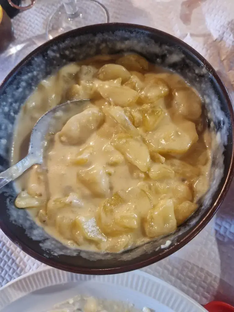 Elise Jcqt_Auberge des Granges - Chalmazel_Chalmazel-Jeansagnière_review