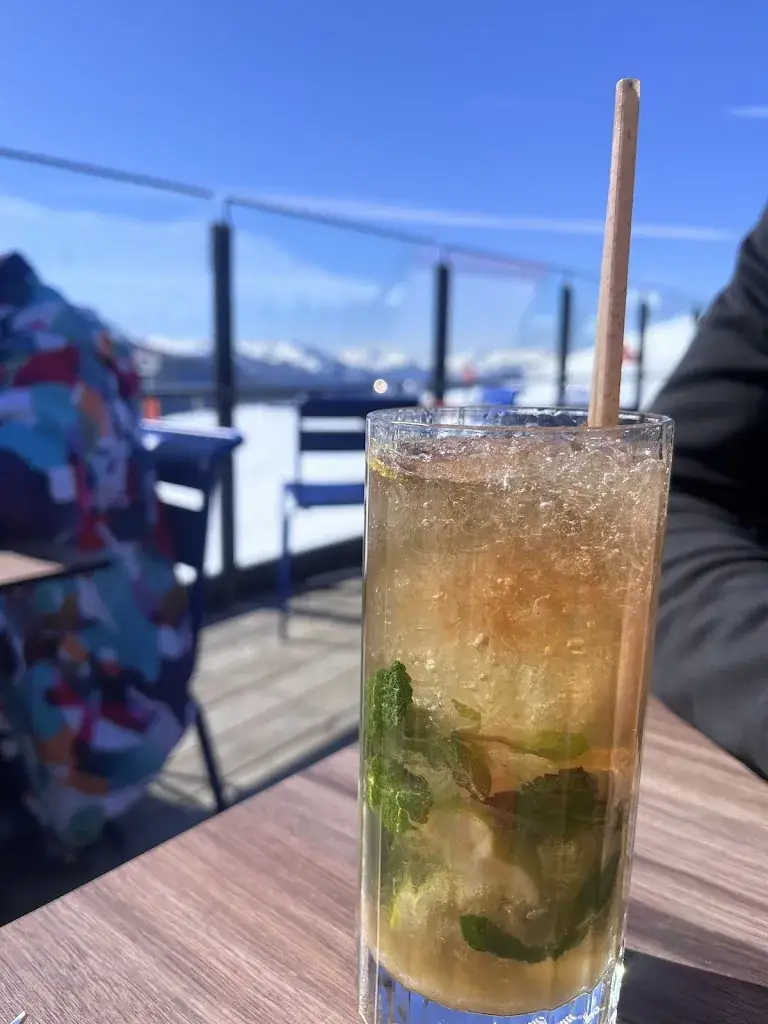 Olga Maria Biasin_PARADiS - La Rosière_Montvalezan_review