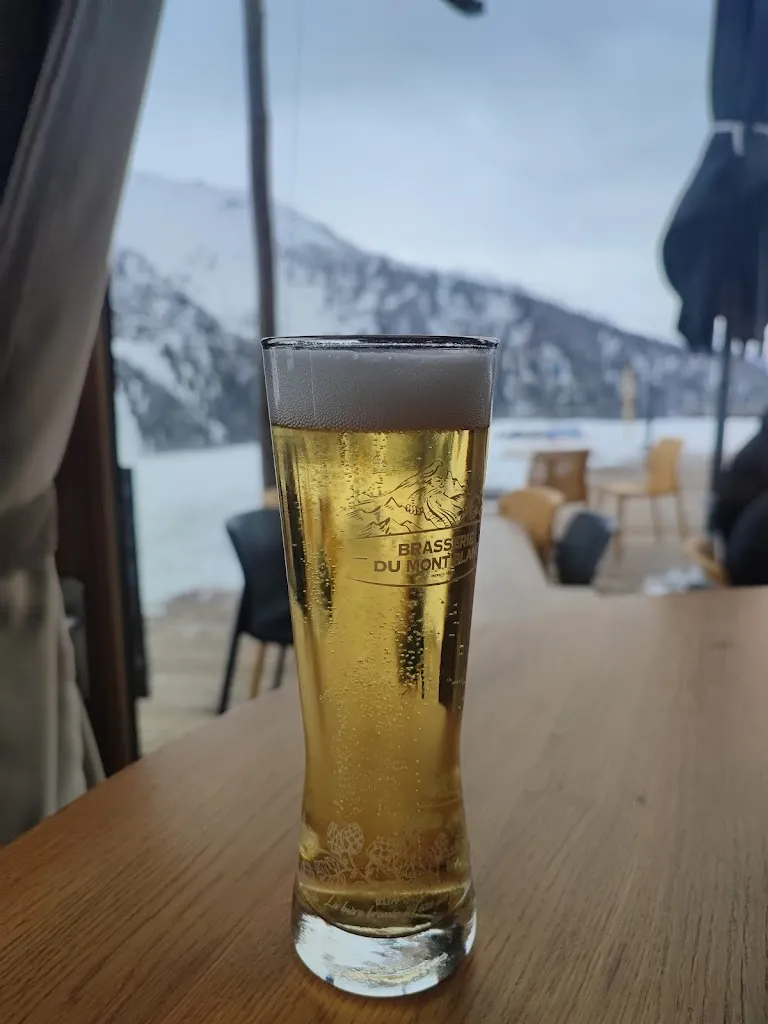 Menu_Tout Poudre Cantine Locale - Bar Restaurant d'altitude_Montvalezan_image_8