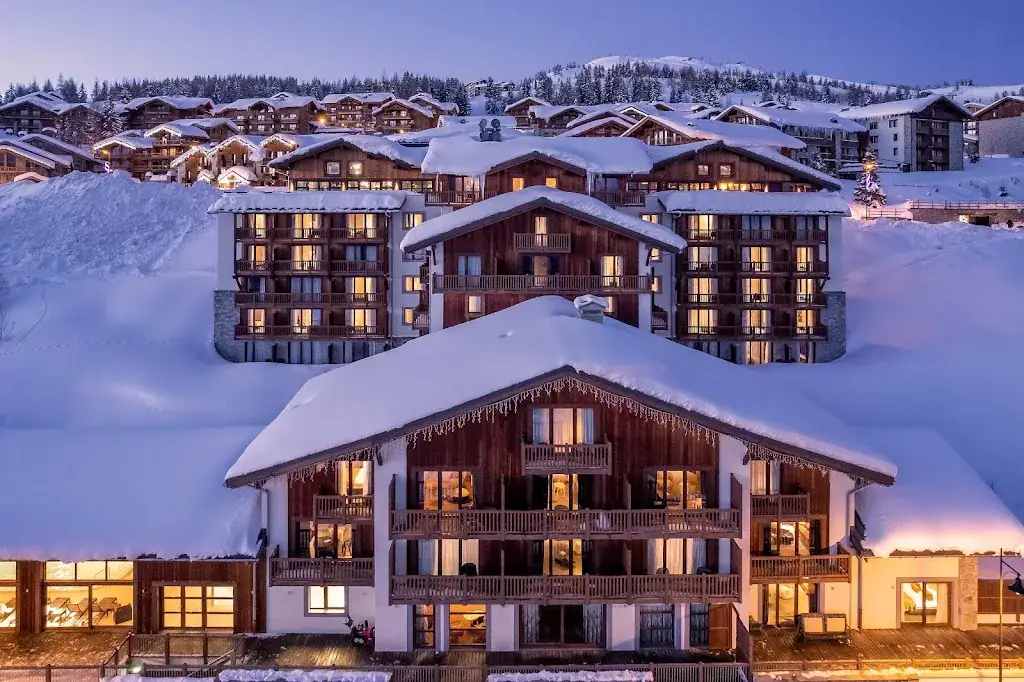 I.L.Y HOTELS LA ROSIERE_Montvalezan_slider_image_1