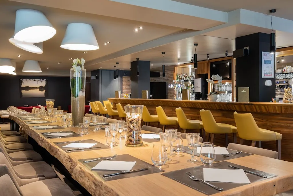 Restaurant La Table du Gouverneur_Monthieux_slider_image_1