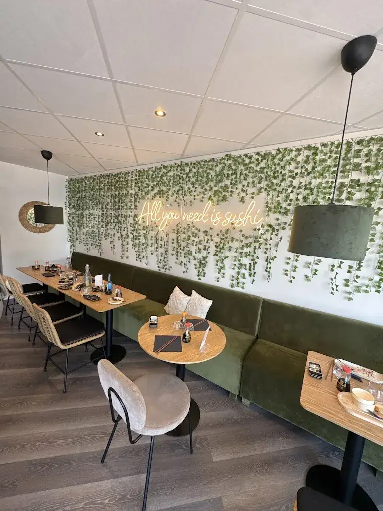 Nihed Chafai_ITANA SUSHI_Saint-André-de-Corcy_review