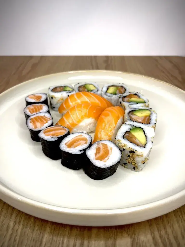 ITANA SUSHI_Saint-André-de-Corcy_slider_image_2