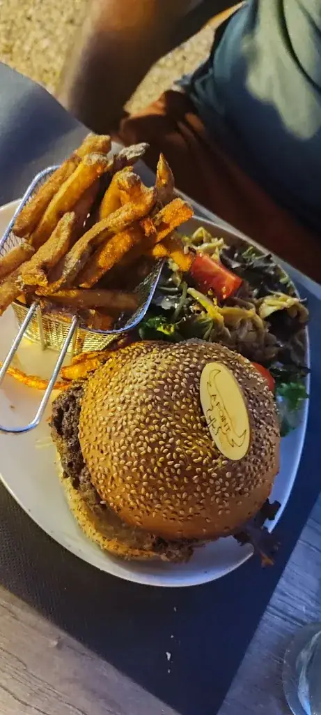 Marine G_Restaurant L'auberge refleurie_Saint-Étienne-de-Crossey_Bewertung