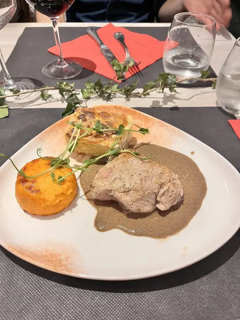 Janet S_Restaurant L'auberge refleurie_Saint-Étienne-de-Crossey_Bewertung