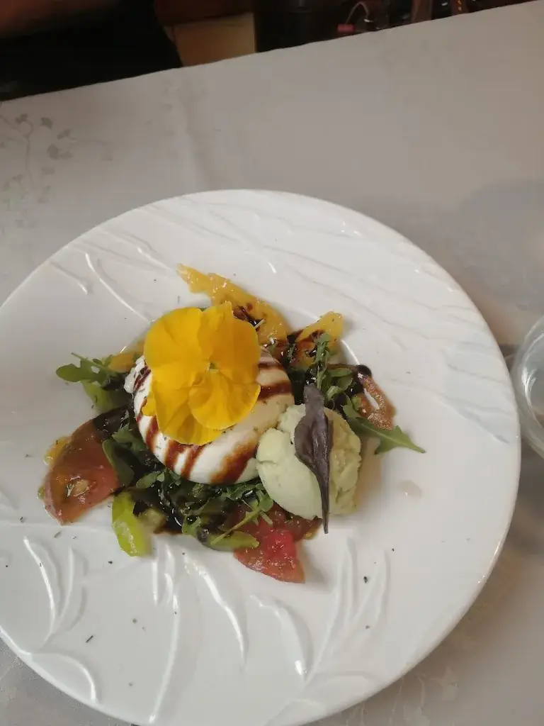 Restaurant L'auberge refleurie_Saint-Étienne-de-Crossey_slider_image_2