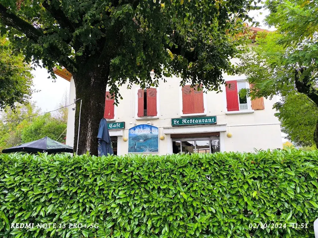 LE PERROQUET_Saint-Étienne-de-Crossey_slider_image_3