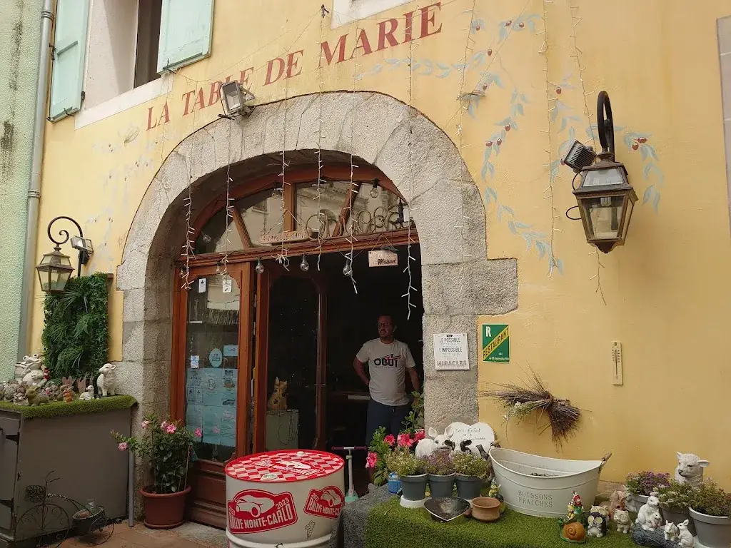 La Table de Marie Restaurant in Saint-André-les-Alpes