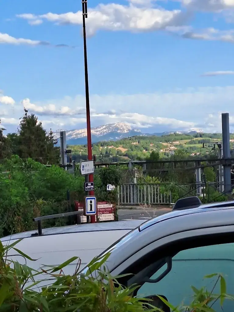 Roger Cartwright_Au miroir des sports_Saint-André-le-Gaz_review